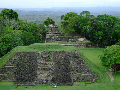 Great shot of some Belize Mayan ruins.