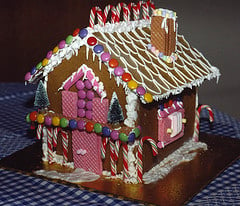 A Cute little Gingerbread House, a pretty holiday tradition.