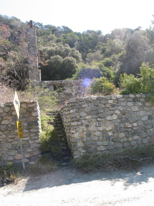 The remains of a ruined building; you and your kids can pretend it's an old castle!Photo taken by me on March/2010.