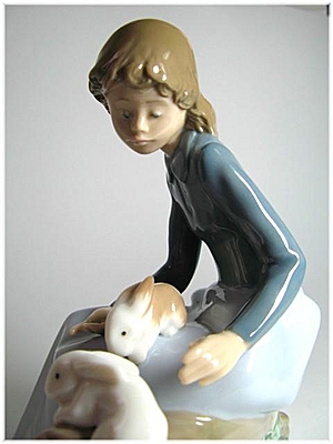 Nao Lladro figurine - Girl