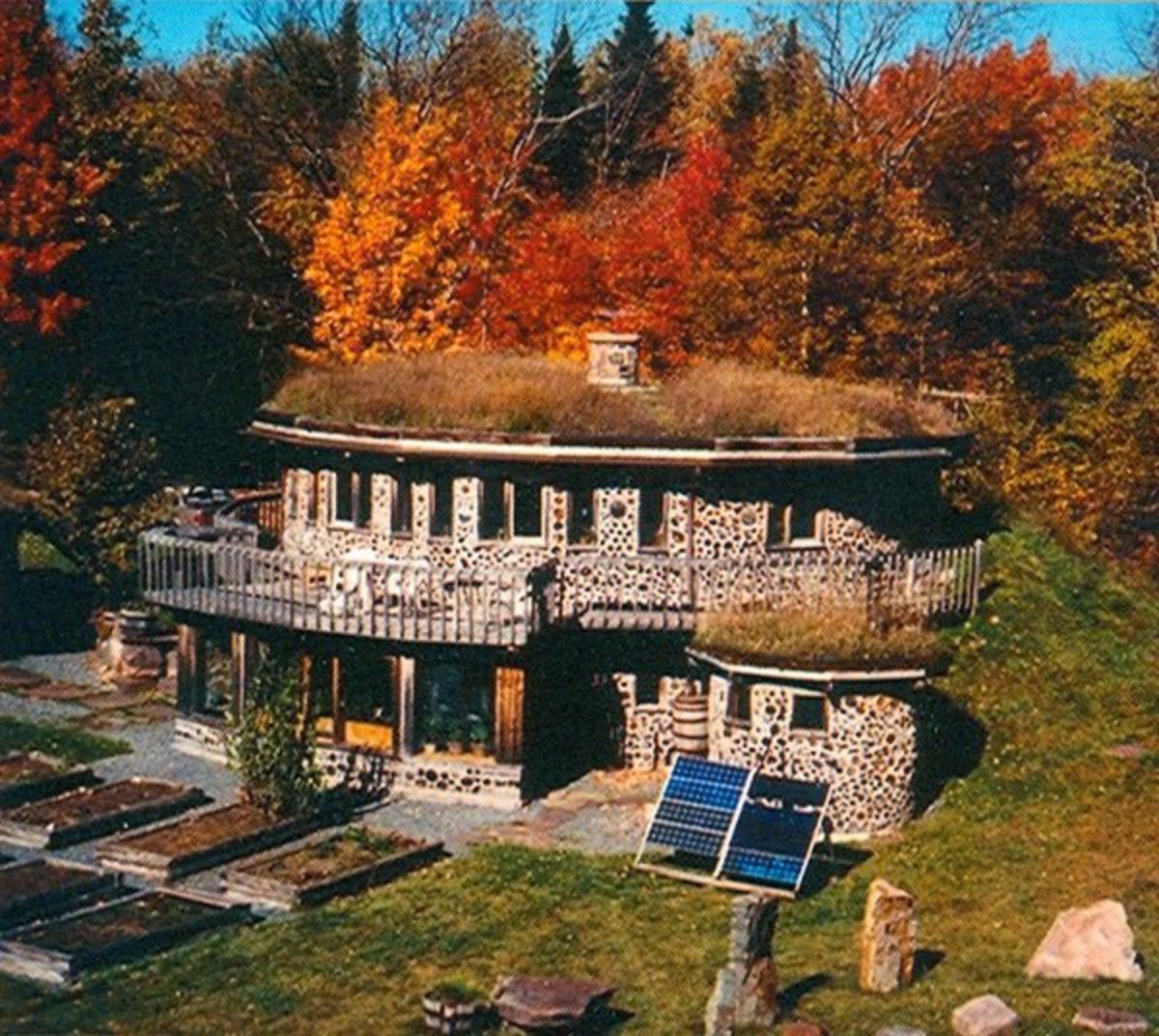 25 Ecofriendly Houses Made With Natural Materials