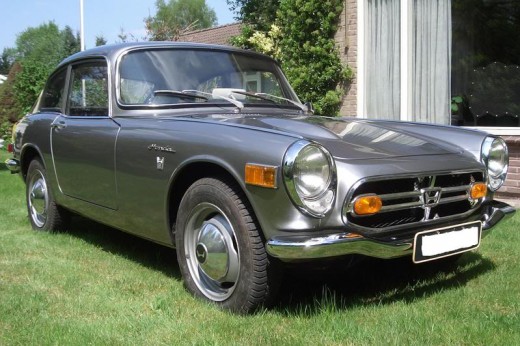 Honda S600 sports car.
