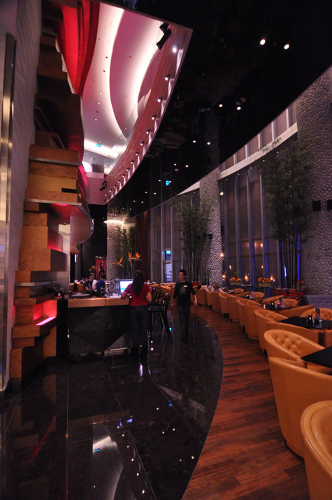 the lobby restaurant