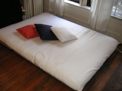Futon mattress - Courtesy: bedzine.com