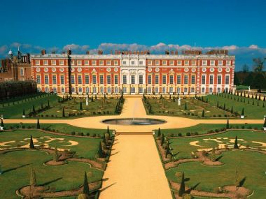 Hampton Court Privy Garden