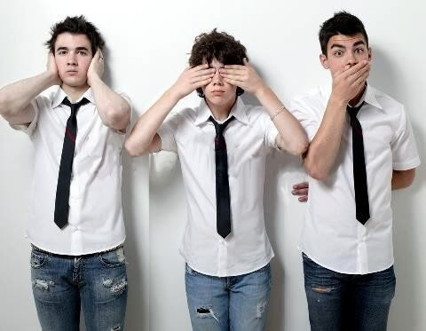 Photo from photobucket.com/albums/jj303/MUSICFANATICxo/