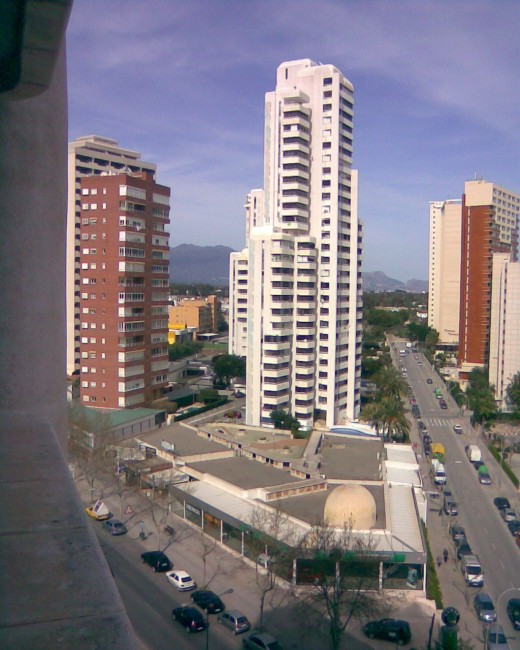 the junction of calle esperanto and avenida europa