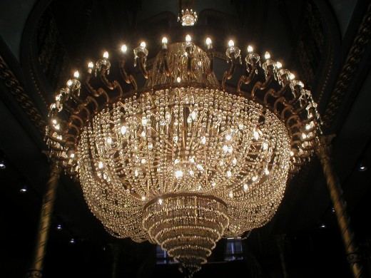 Get the touch of the chandelier with mini chandeliers.