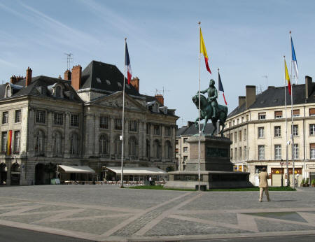 Place du Martroi - with statue of Joan on horseback