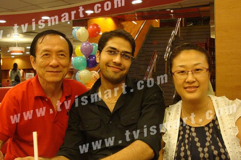 http://www.tvismart.com/image/head001.jpg "Thailand Leader Callahan Koon. India Leader Tarun Trikha, and Chinese leader Anny Kim meeting in Hong Kong about doing business in Thailand"