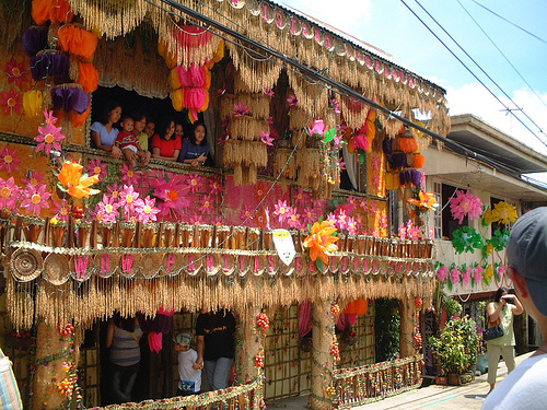 The participants in the Pahiyas Festival. Picture courtesy of Lugaluda.com