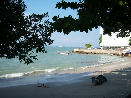 The Mansion, posh beach bar!