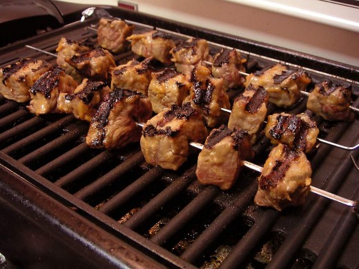 Beef kebabs cooked on the grill. (Photo by Jon Sullivan www.public-domain-photos.com)