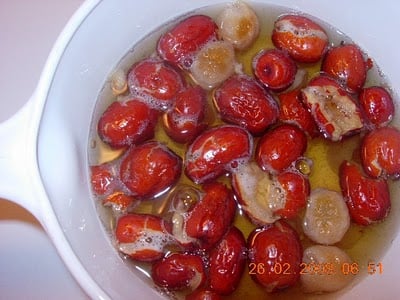 Red Chinese dates and longan
