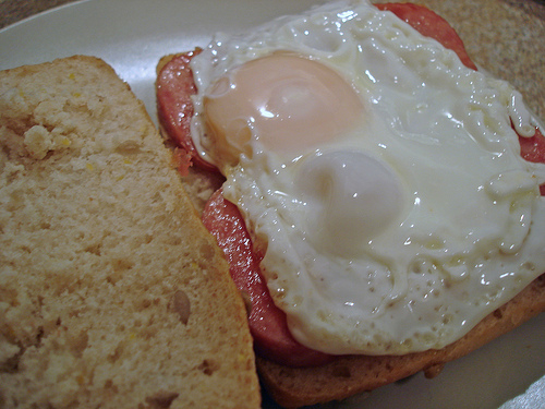 Spam Egg Sandwich photo: su-lin @flickr