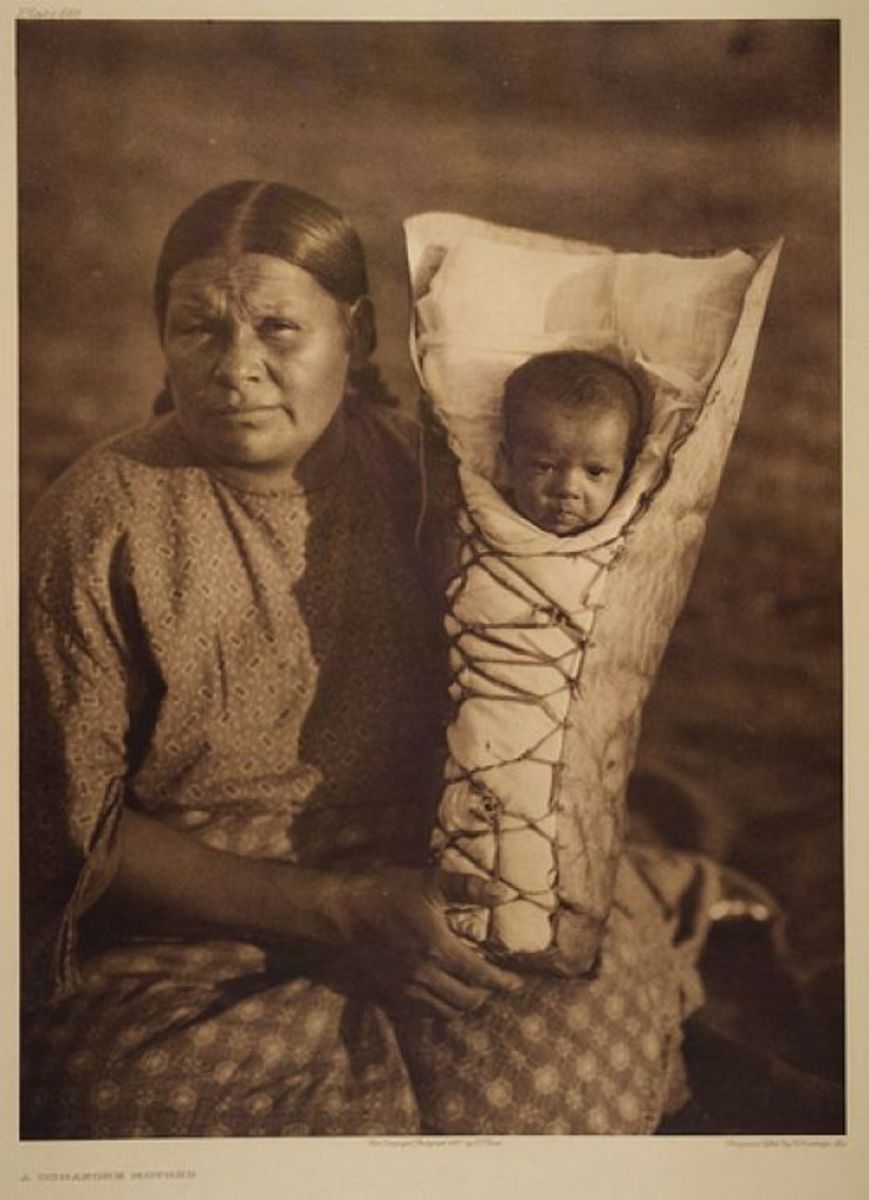 Comanche Mother and Child. Edward S. Curtis (1868 - 1952)