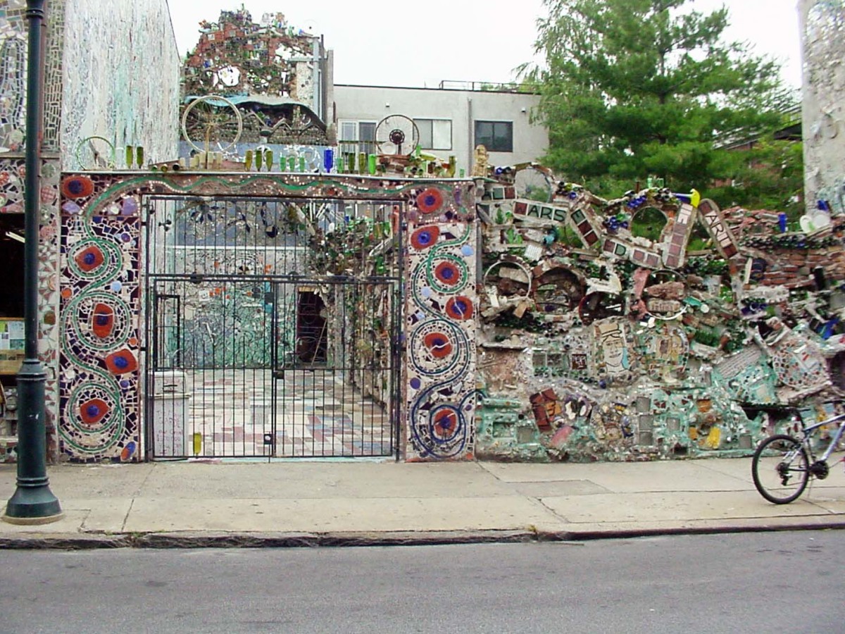 Philadelphia S Magic Gardens The Mosaic Art Of Isaiah Zagar