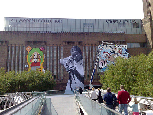 Siexart, Jr and Faile Hit the Tate Modern