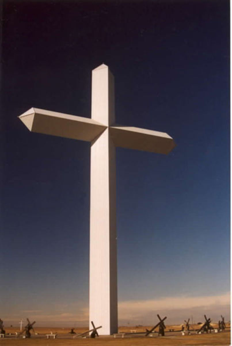 The Cross in Groom, second largest cross in the Western hemisphere.