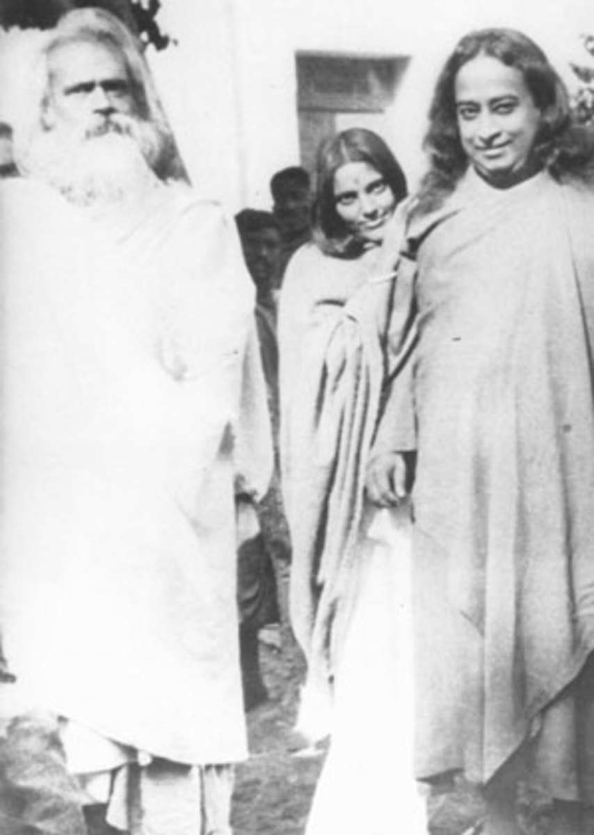 Paramahansa Yogananda se encuentra con Sri Ma