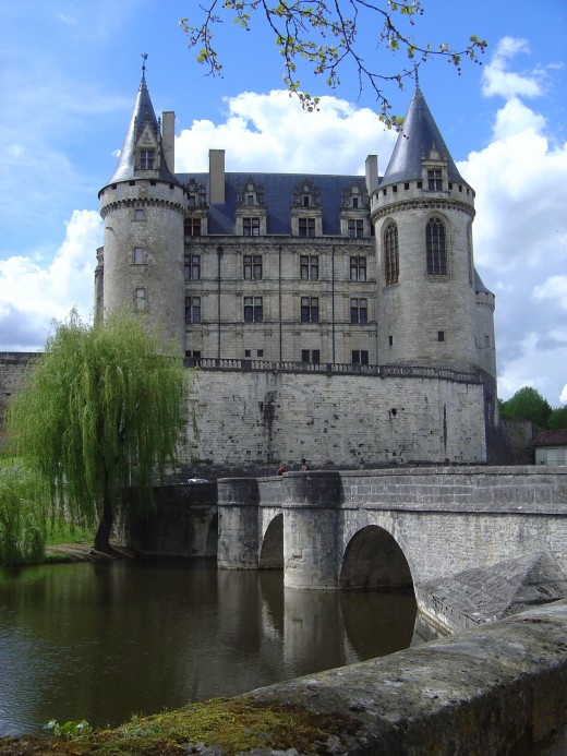 La Rochefoucauld has a real fairytale castle.