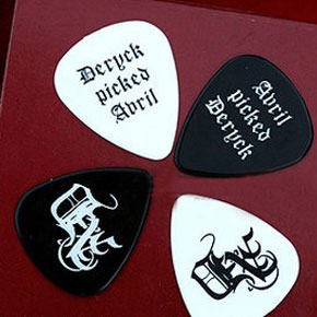 Bring out your inner rock star with personalized guitar picks like Avril Lavigne's.