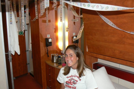 some of the decorations in the cabin