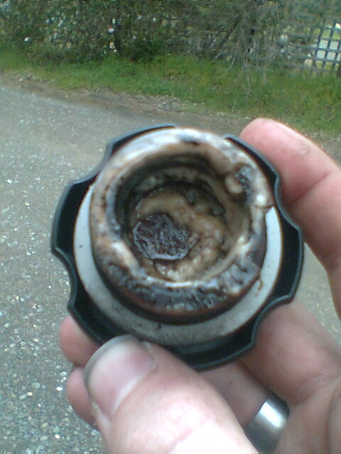 A worn out and mulfunctioning refrigerant valve can cause a major leak triggering ammonia release from an industrial cooling system