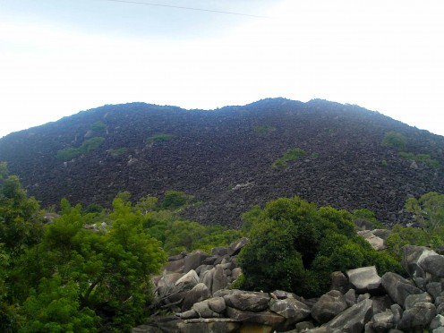 A 1000 foot high pile of bungalow-sized pebbles