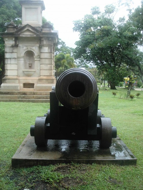Commanding monuments