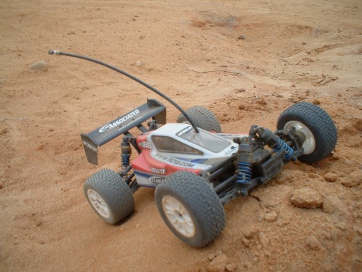 Team Associated RC18B