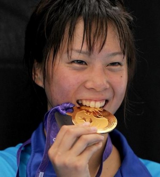 Team Japan's YUKA SATO - First Gold Medallist of 2010 Singapore YOG in triathlon (Photo courtesy of http://www.sportsfeatures.com/
