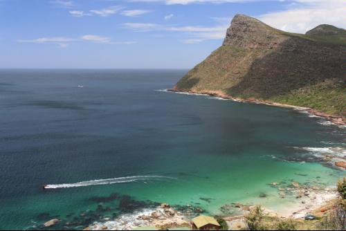 40D at 28mm : Shot during a roadside stop while driving from Cape Town down the Cape Peninsula towards the Cape of Good Hope, South Africa.
