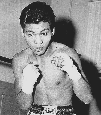 Flash Elorde holds the world record for the longest title reign in boxing history
