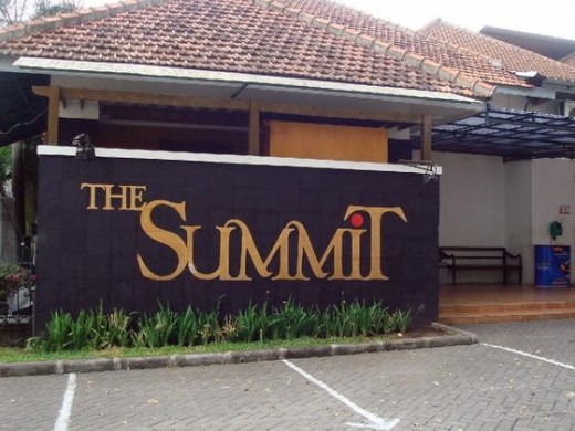 The Summit Factory Outlet http://www.virtualtourist.com