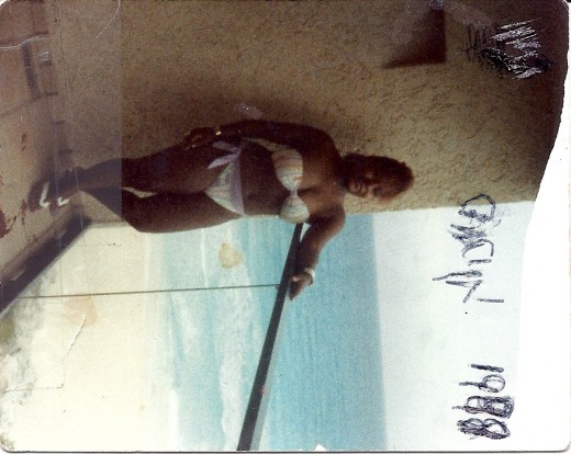 Me in Cancun in 1988 at the Hotel-InterContinnental with mom, (Anna)and younger sister, Keshia. They are nin this picture.