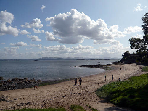Aberdour Beach by flickrtickr2009, shared on Flickr under Creative Commons licence.