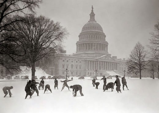 A snowy Washington in a more innocent day--1925.  Image courtesy Wikimedia Commons.