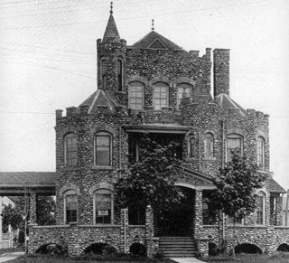 Pennimen Castle in its original glory before the top floor burned.