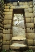 Look at the carefulness and the craftsmanship of this doorway. Inca architecture is filled with such marvels.