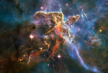 Contact, one of the best movies about space, touches on both the beauties of the universe as well as the beauty found in human beings.
