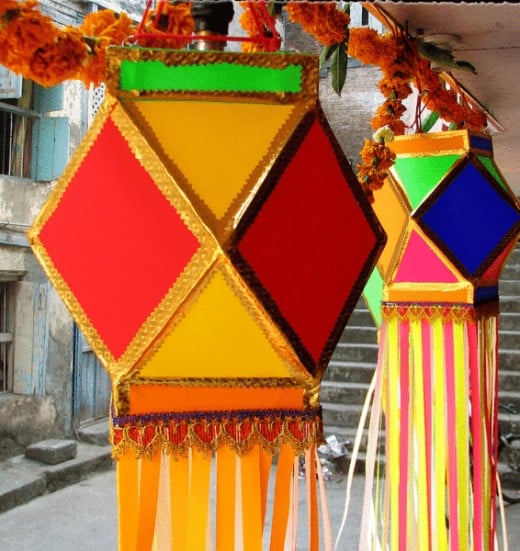 Made from Bamboo, and fixed with starch, thread, the traditional Indian lanterns are in great demand, especially during the festival of Diwali. (Photo take by Prashant Pardeshi 16Oct2008)