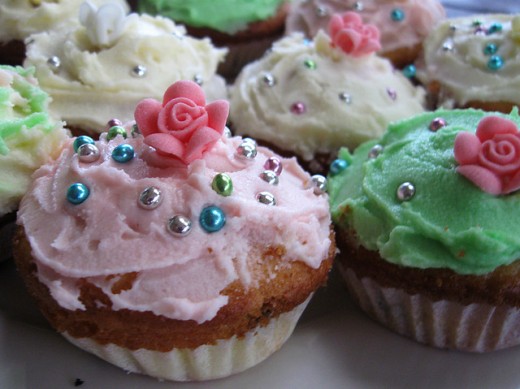 Coarse or decorating sugar on cupcakes