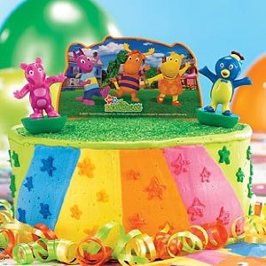 Buy this cake topper for your Backyardigans birthday dessert.