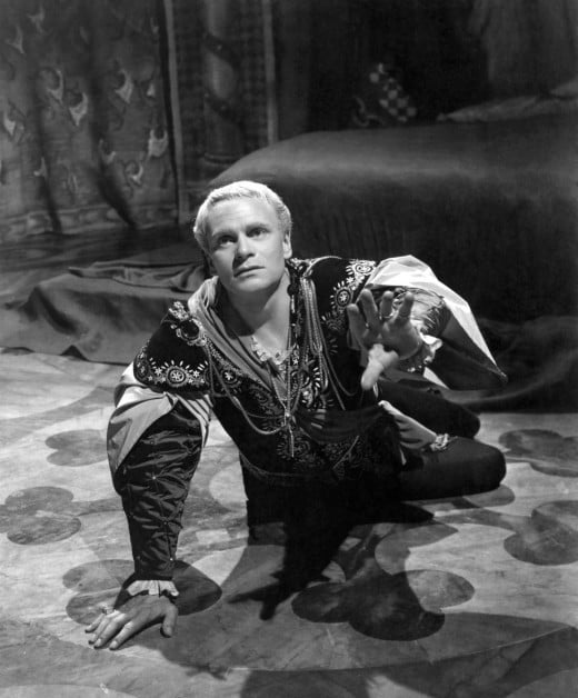Lawrence Olivier was the first to make Hamlet a huge hit in Hollywood with his 1948 version of the play.