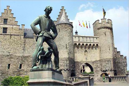 The little castele at the entrance of the city of Antwerp