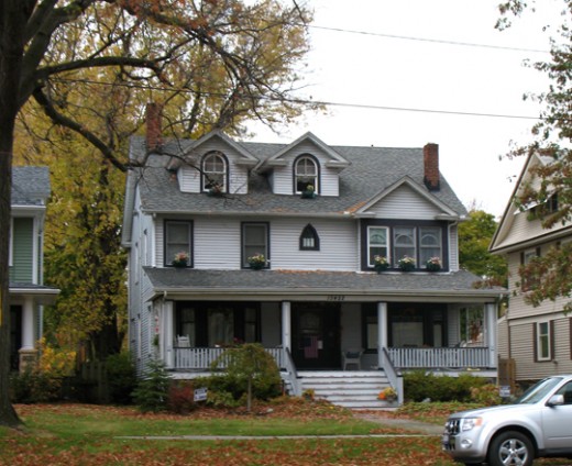 Full front porch, big scale