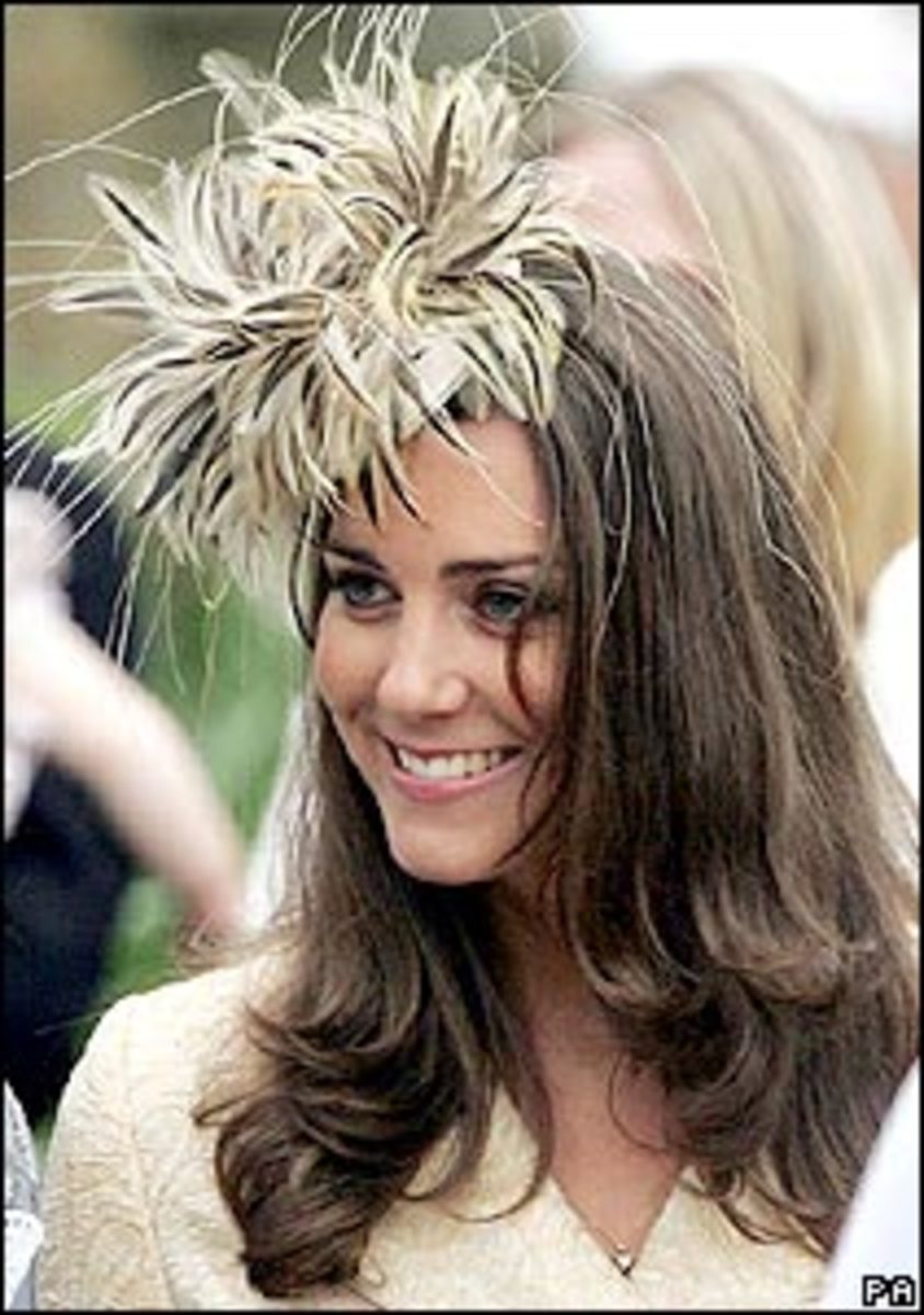 Kate wears dramatic hats as only an Englishwoman can!