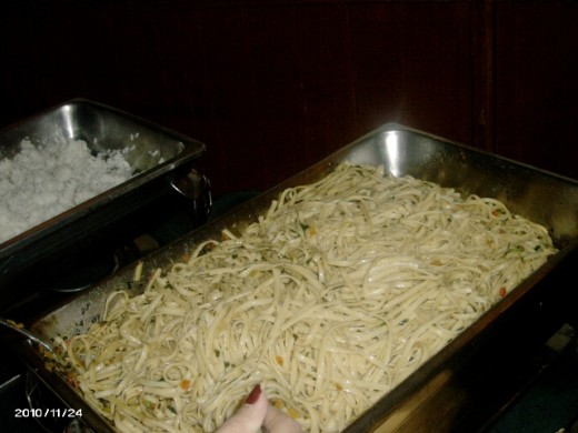 Pasta Linguini in tomato and Basil