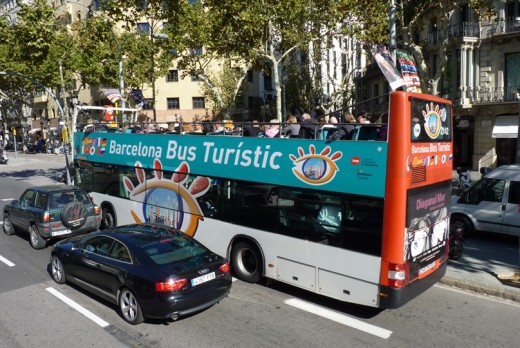 Tour Buses to see Barcelona's sights.